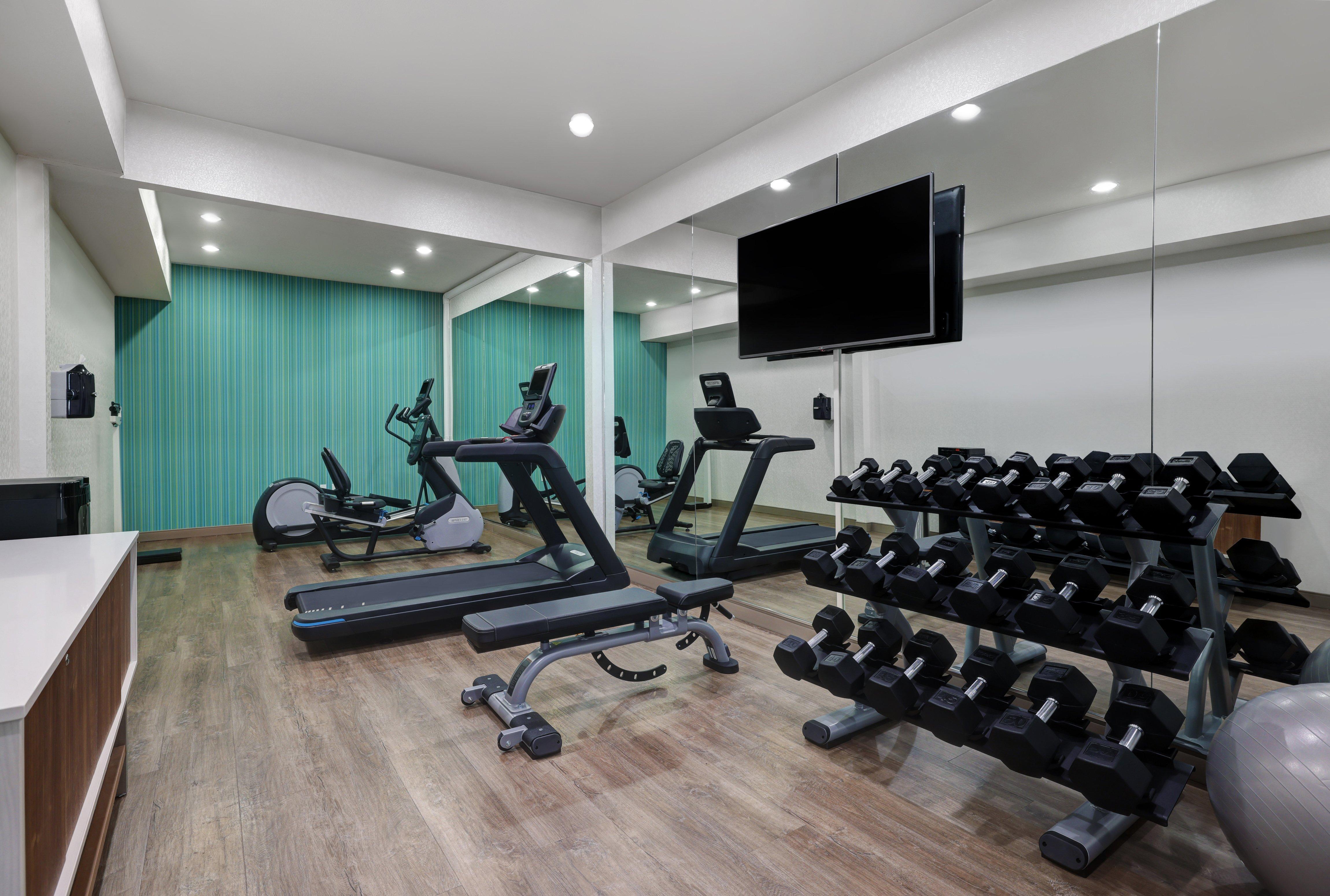 Holiday Inn Express Newport By Ihg Экстерьер фото